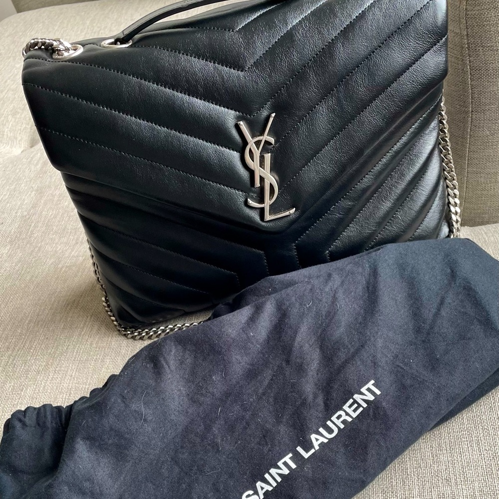 100% Authentic Saint Laurent LouLou Medium Bag in Matelassé “Y” leather noir
